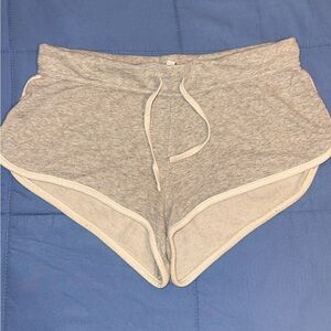 Gray butty shorts from H&M